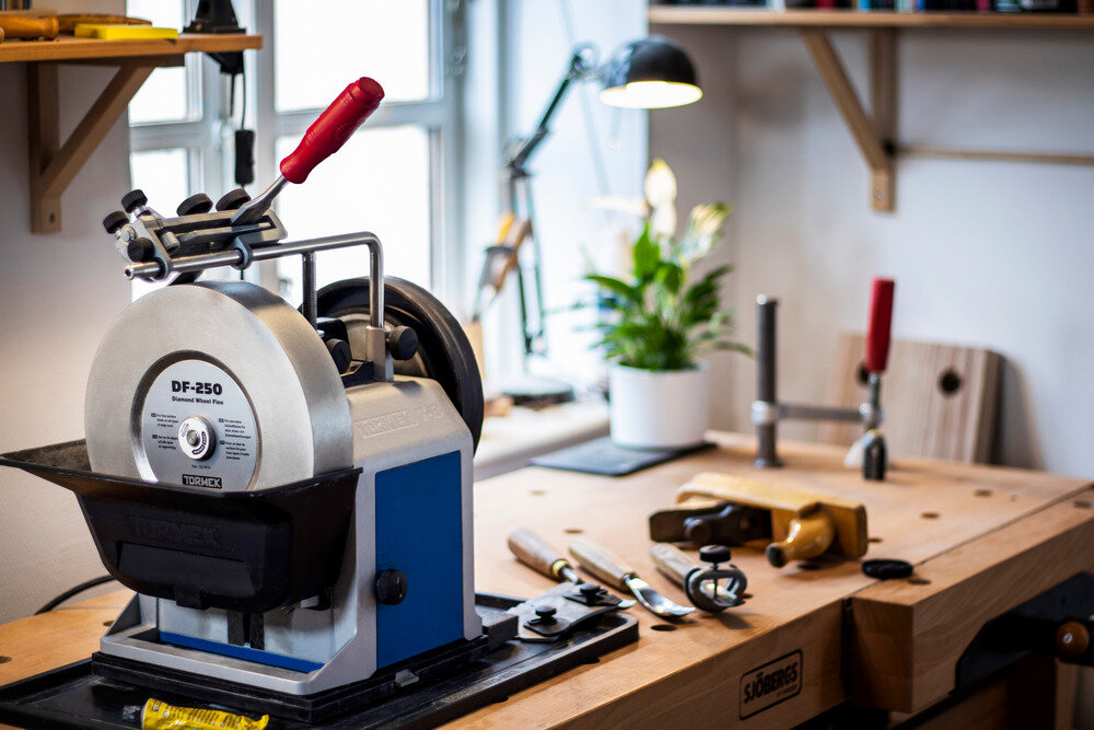 Бытро, просто и качественно затачивает Tormek