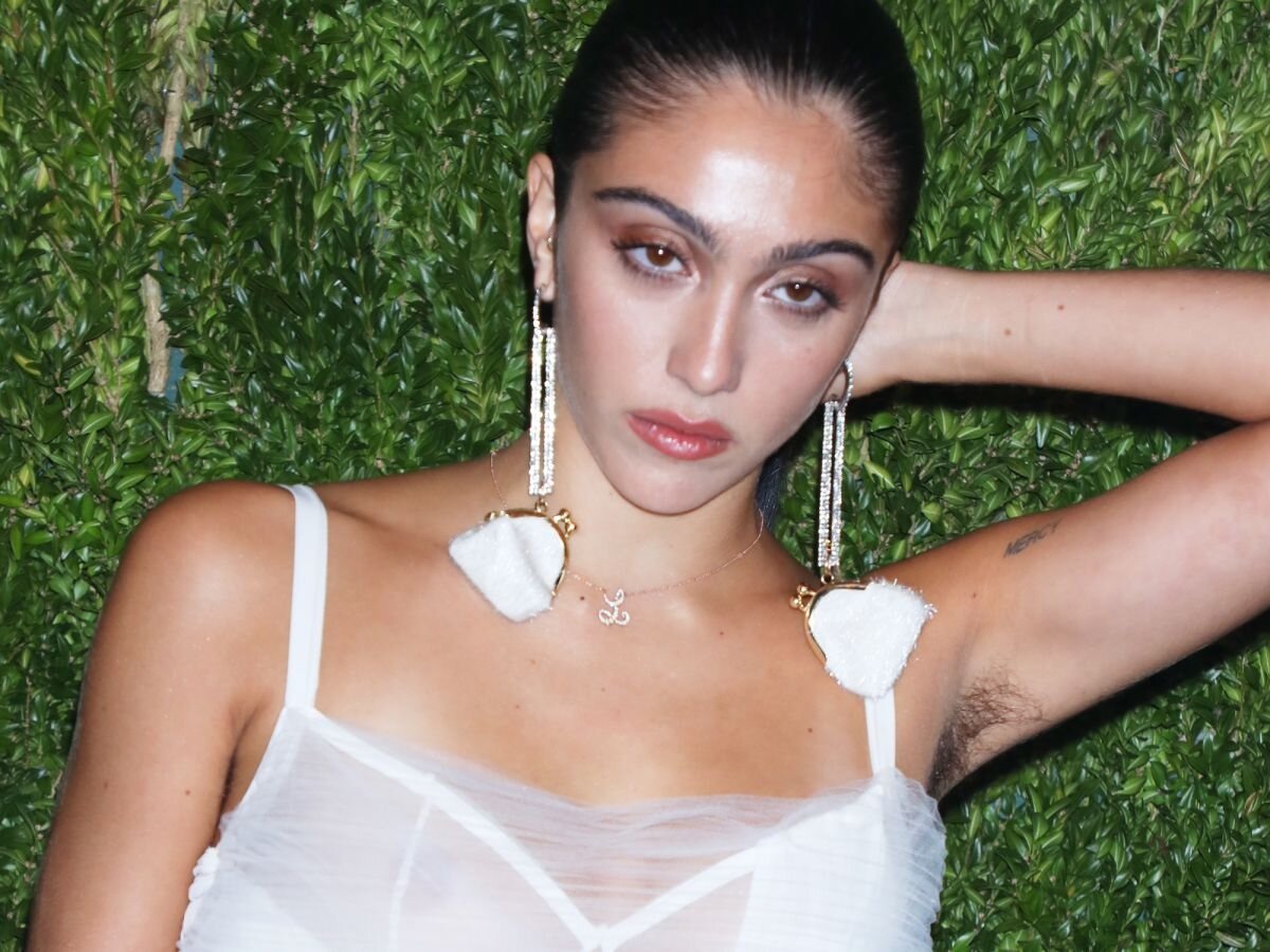 Лурдес на модном показе