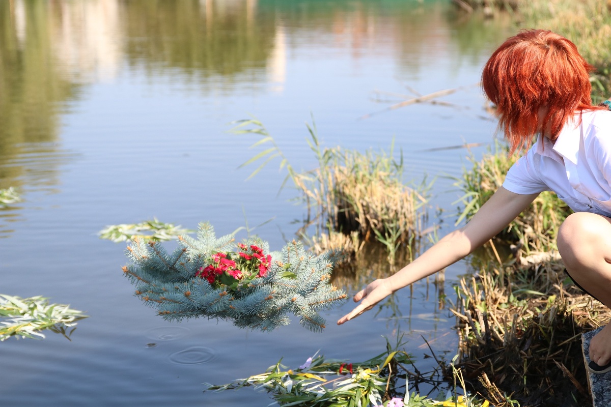 Мы храним память, мы помним и передаем потомкам имена всех, павших на полях сражений. 