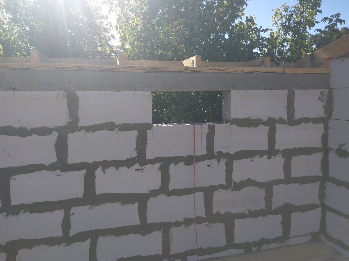 Прозевал высоту окна и такое бывает ;)