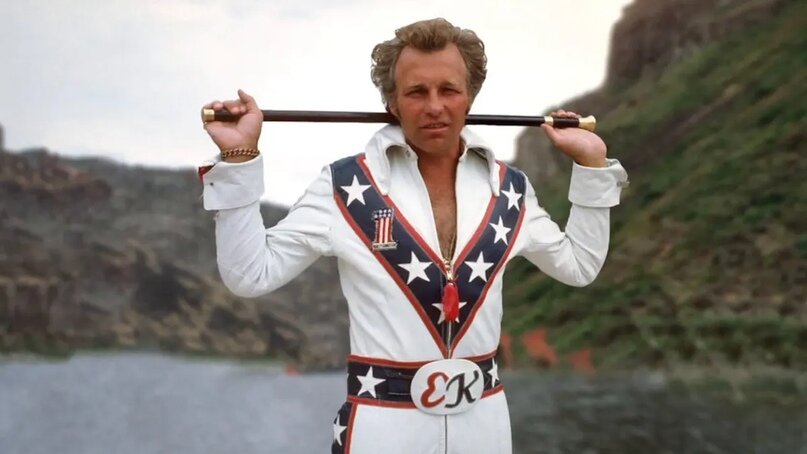 Ивел Книвел — человек, получивший 433 перелома в ходе работы каскадером