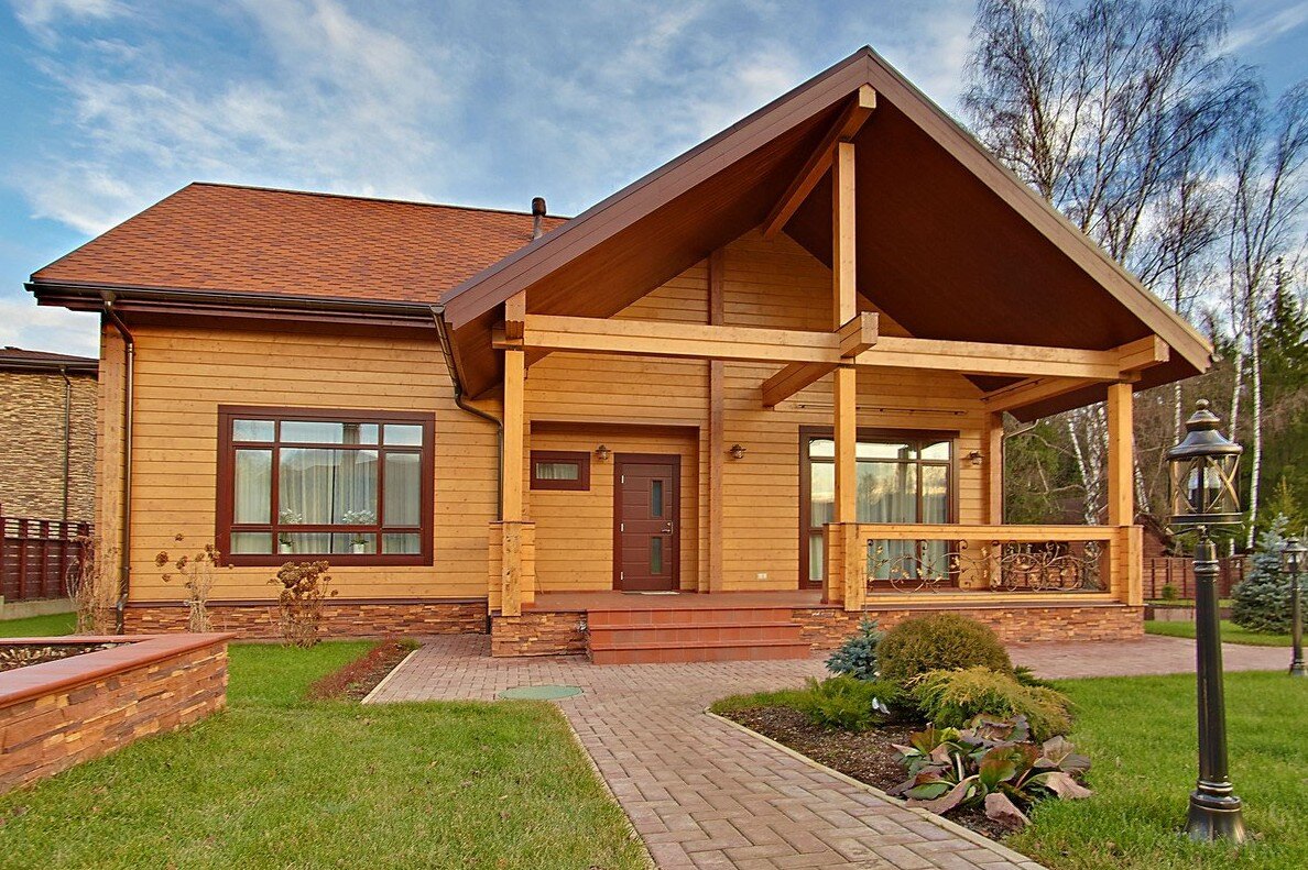 Дом из клееного бруса. Фото автора