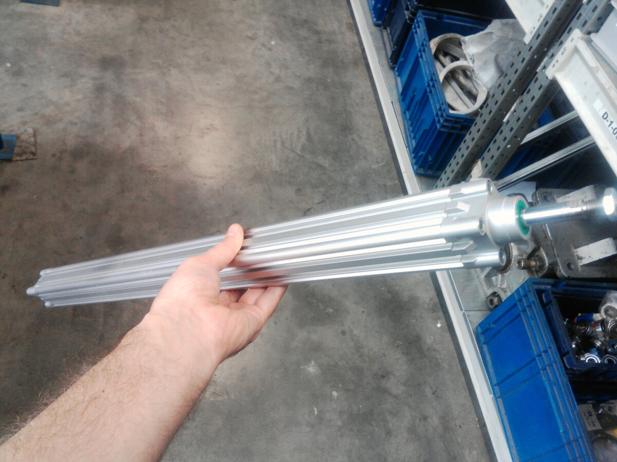 пневмоцилиндр