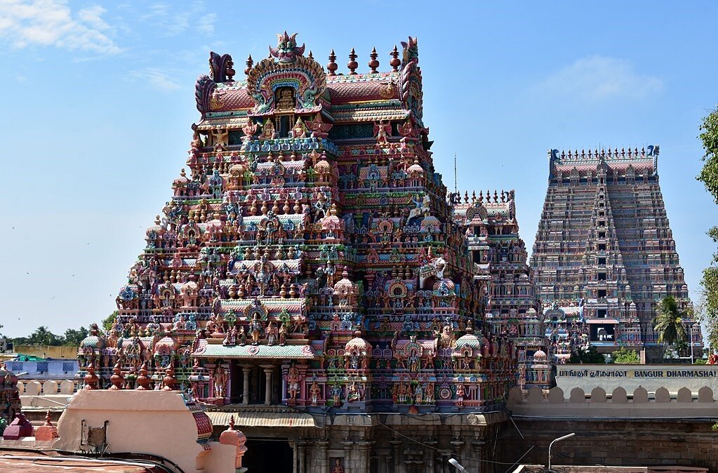 Храм Ранганатхи в Шрирангаме. Автор: Richard Mortel from Riyadh, Saudi Arabia - Sri Ranganathaswamy Temple, dedicated to Vishnu, in Srirangam, near Tiruchirappali (24), CC BY 2.0, https://commons.wikimedia.org/w/index.php?curid=64090834