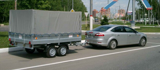 Автомобиль с прицепом