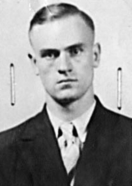 Игорь Гузенко