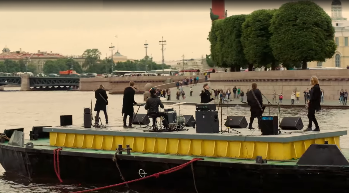 би 2 тополя. светлана казарцева в питере пить. ленинград музей клип. клоун гаишник. как снимают клипы ленинграда.