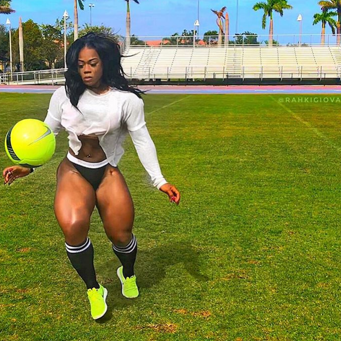 Рахи несколько лет назад. Вес тут районе 90 кг