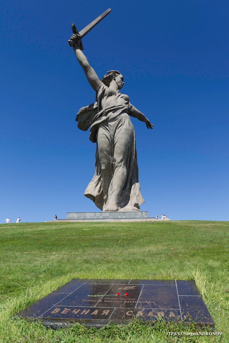 Чудо инженерной мысли из железобетона и вант.