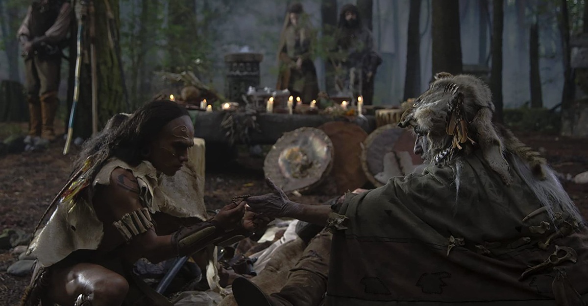 Кадр из сериала "Осажденные"