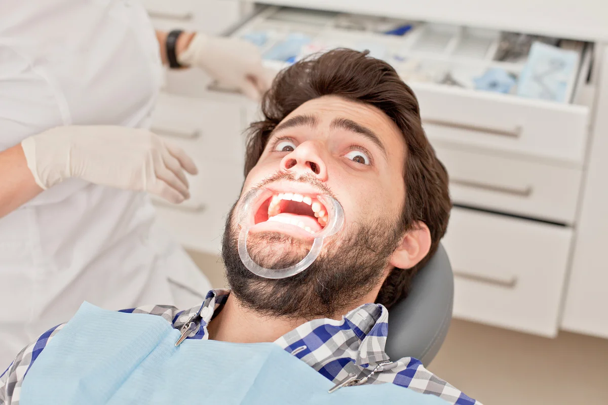 Анекдот: поехал мужик к стоматологу...