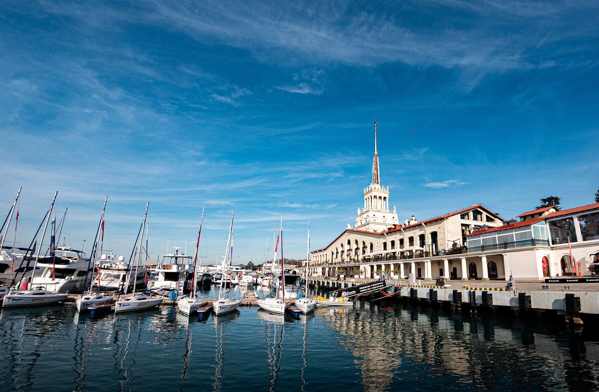 Морской вокзал Сочи в феврале 2021 г.