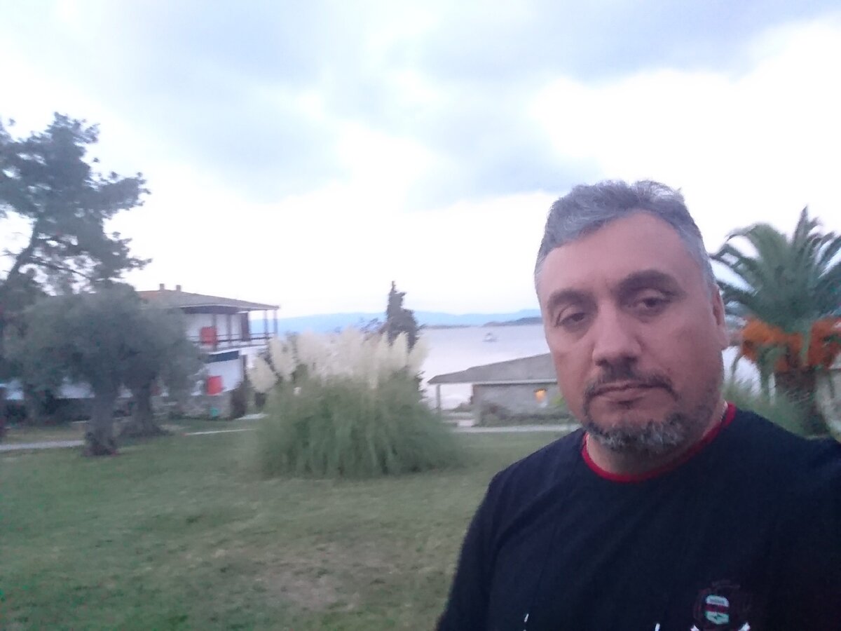 В Уранополе. Территория отеля.