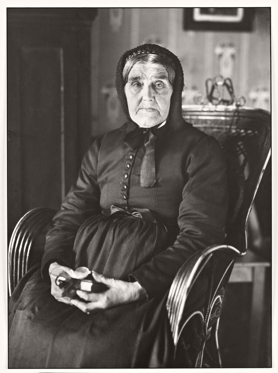 August Sander, A view of the collection: Westerwald. Portraits and Landscapes,13 Mar – 9 Aug 2015