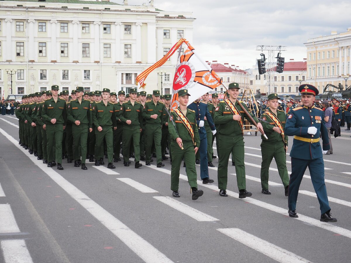 Курсанты ВМЕДА.