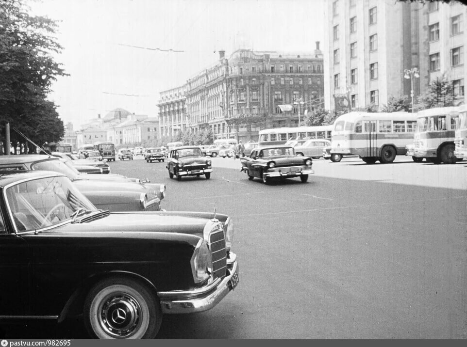 Москва в советское время и сейчас