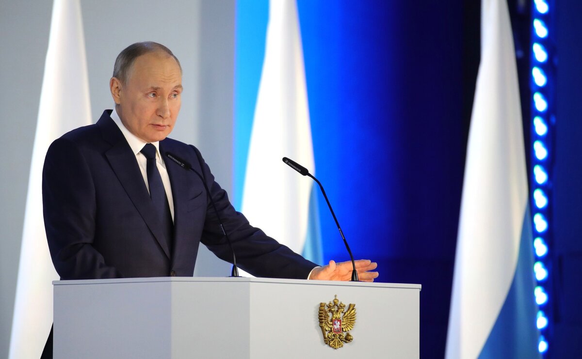 Владимир Путин объявил о новых выплатах в послании Президента РФ Федеральному собранию 2021