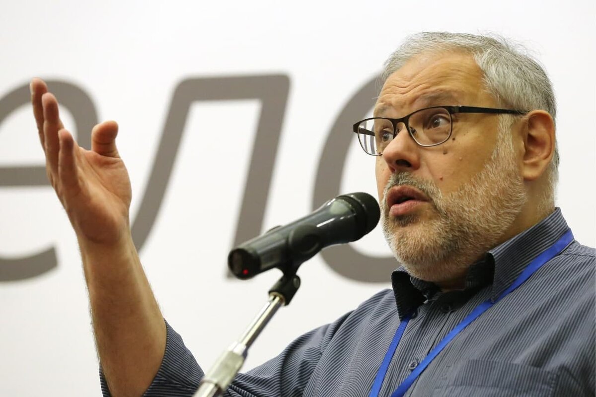 Хазин михаил об экономике. Российский экономист михаил хазин. Хазин евстафьев. Хазин михаил последнее 2022. Выступление хазина сегодня.