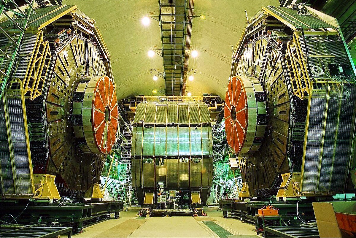 Детектор ATLAS который уловил Бозон Хиггса