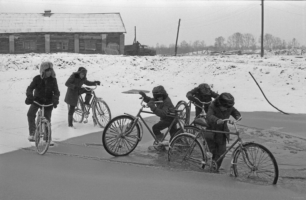 Вело партизанский. Велосипед Партизан. Детский велосипед Партизан. Трива СССР. Группа трива фотографии из СССР.