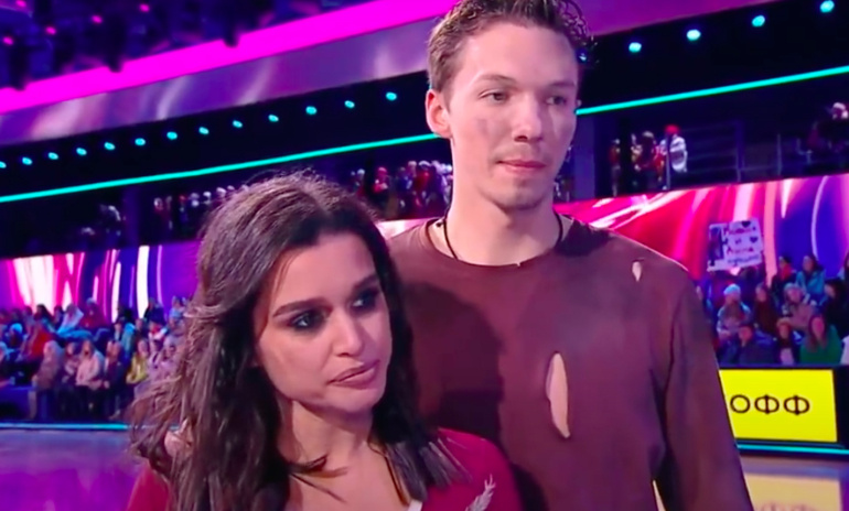 Ксения Бородина и Дмитрий Соловьев. Фото: кадр шоу «Ледниковый период»