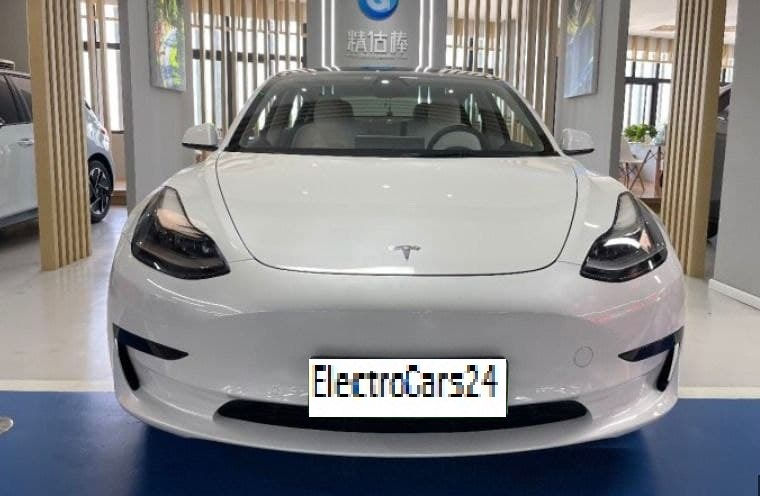 Tesla model 3 (вид спереди)