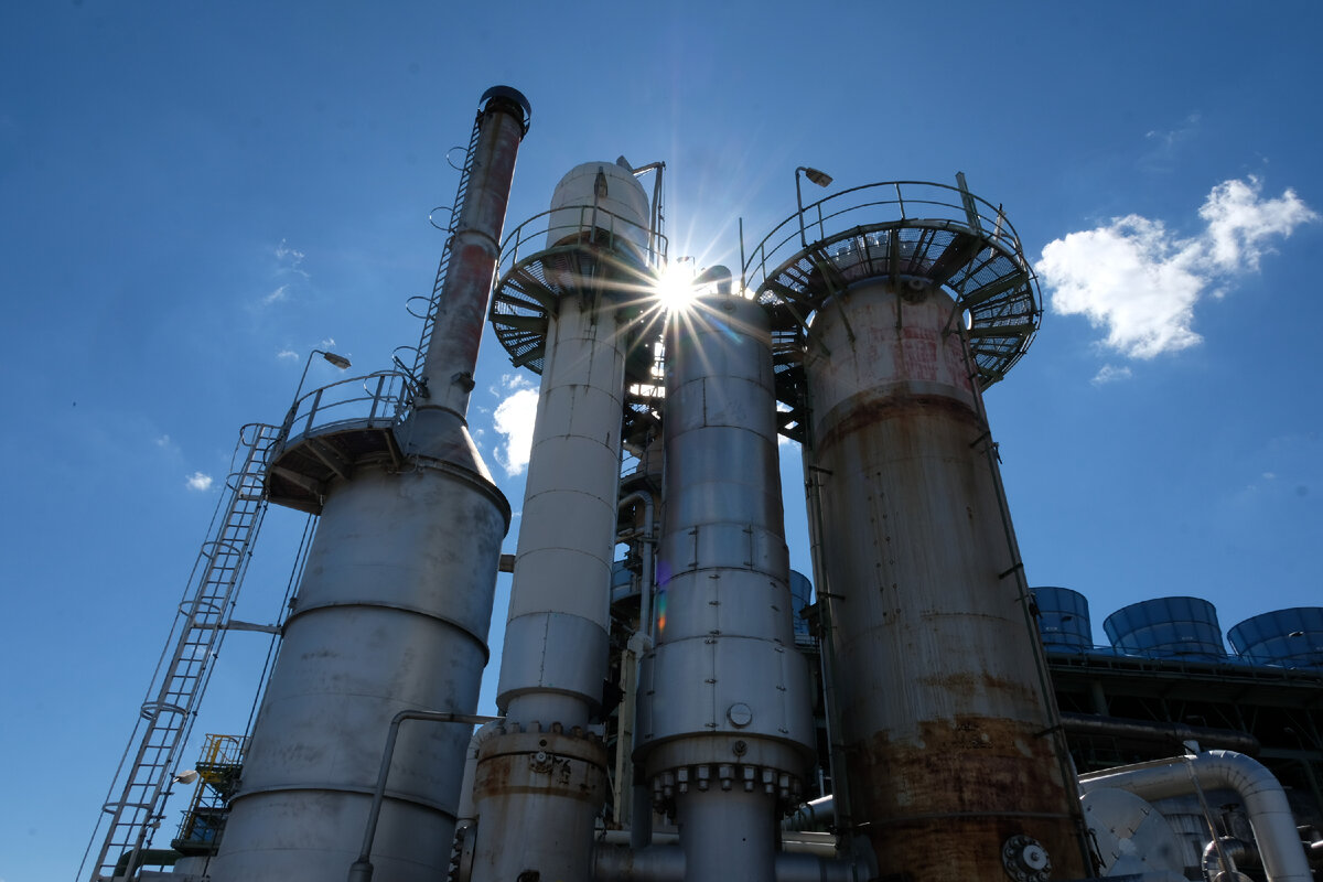 Аммиачное производство. Фото: globallookpress.com/Sebastian Willnow