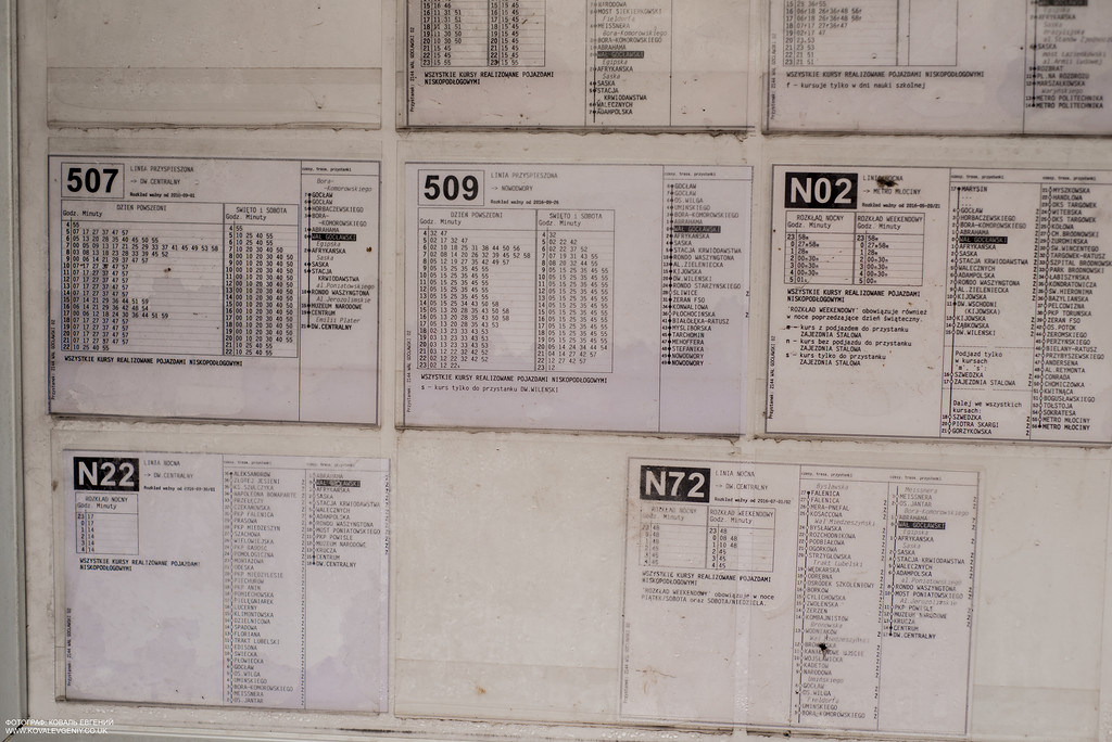 Автобусы N22 и далее — ночные. Варшава, Польша.