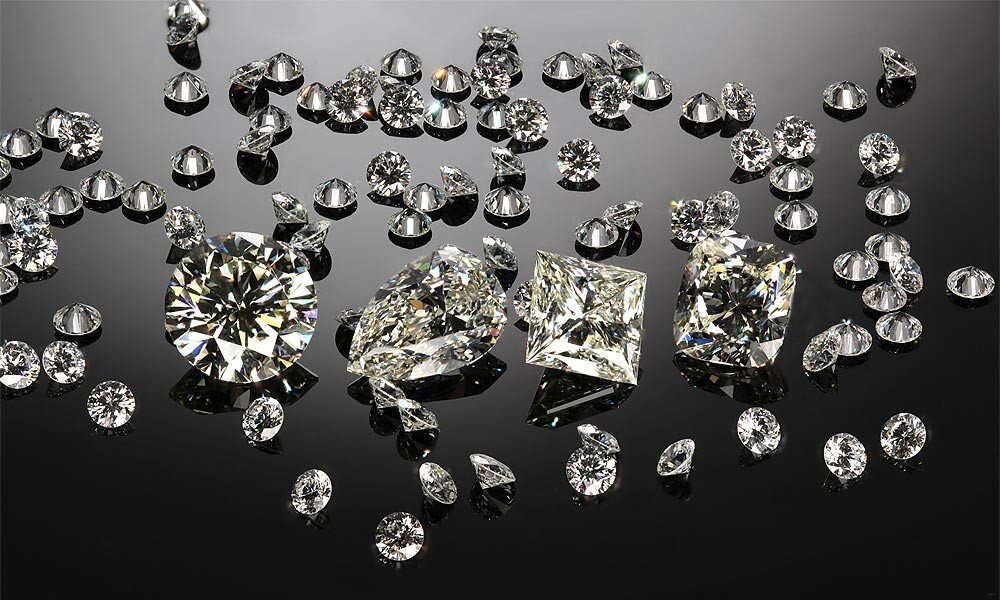 Длинные серьги якутия. Якутия бриллианты эпл. Якутские алмазы сайт. Алмазы якутии. Эпл якутские бриллианты логотип.