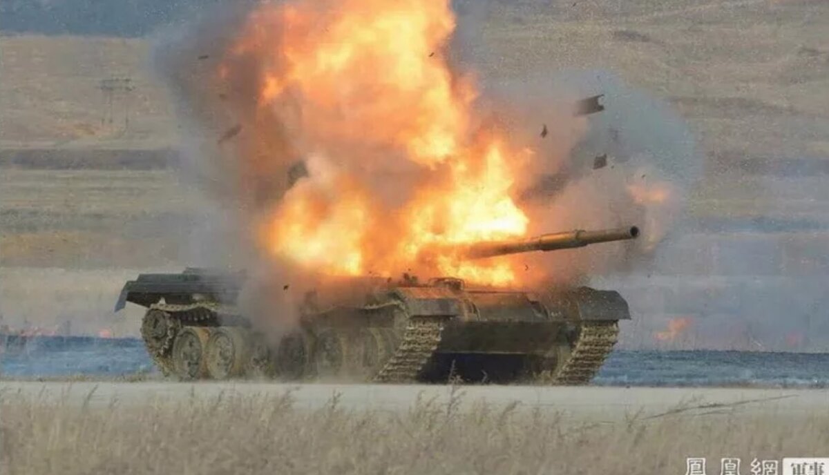 Северокорейский танк pokpung-ho. Птрк bulsae-2. Кндр птрк. Птрк aft-10. Танк сонгун-915.