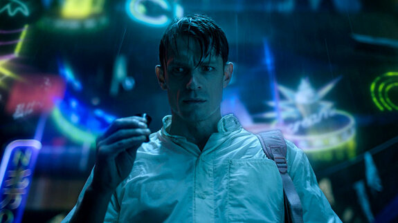 Фото:«Видоизмененный углерод».