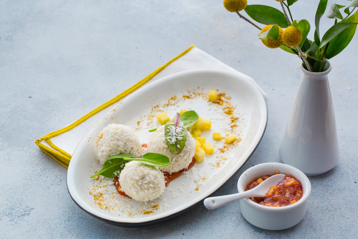 Куриные конфеты с карри и манго