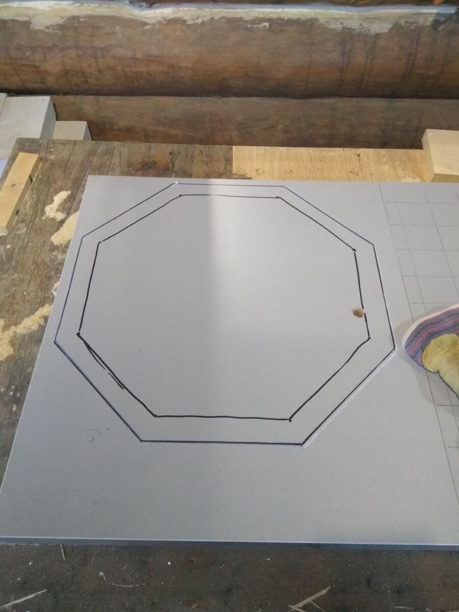 Размеченный стол