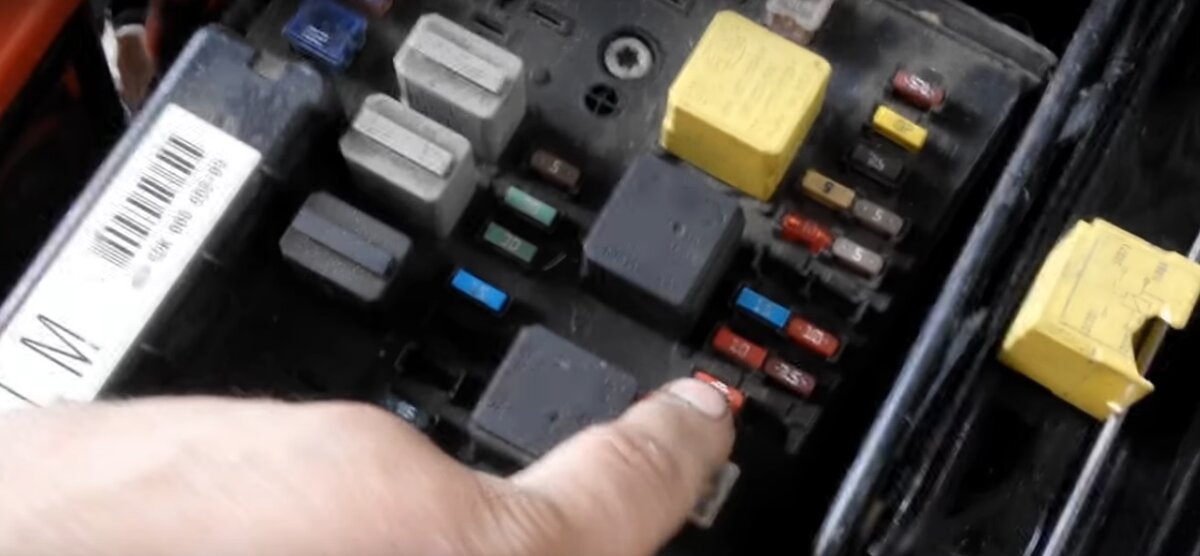 Помыл двигатель сам - попал на "бабки"! | DRIVE TEMA | Дзен