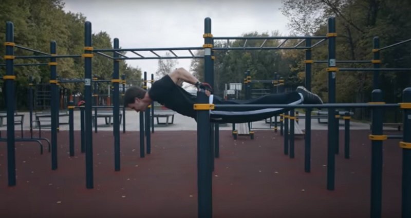  
Скриншот с видео https://100.workout.su/