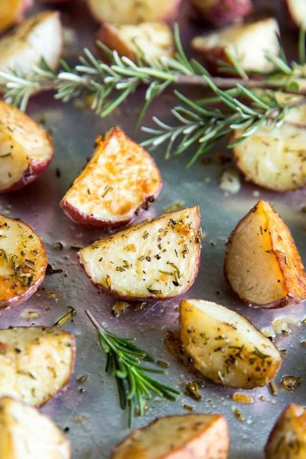 Источник картинки: https://kitchenmag.ru/posts/12687-uzhin-za-15-minut-10-nerealno-bystryh-receptov