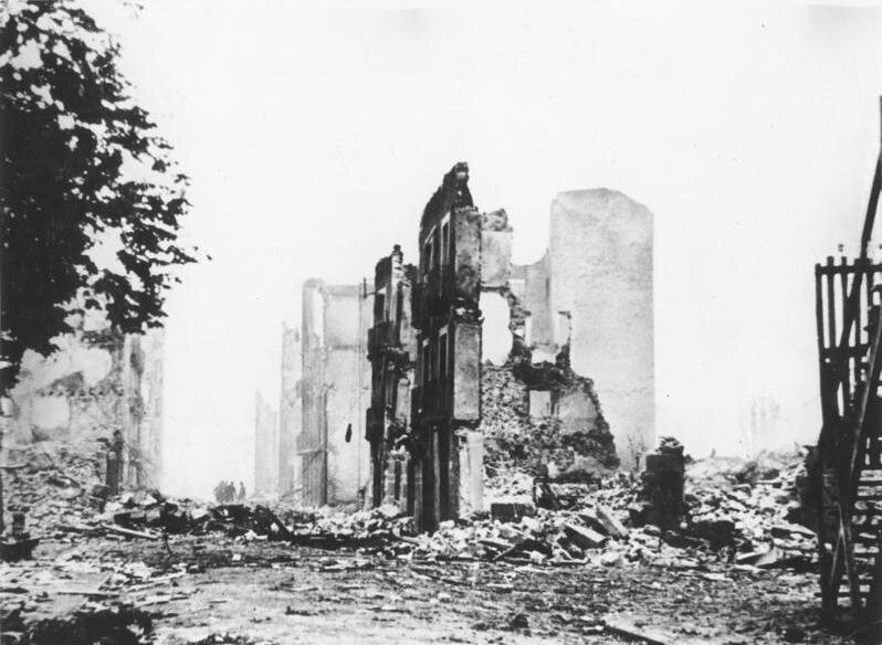 «Работа» немецкого легиона «Кондор». Герника, 1937 год. Источник иллюстрации: https://ru.wikipedia.org