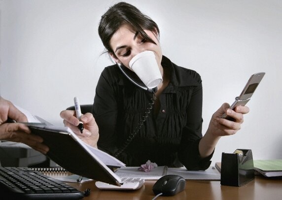 Занимаясь всем и сразу обычно не выйдет сделать ничего конкретного.