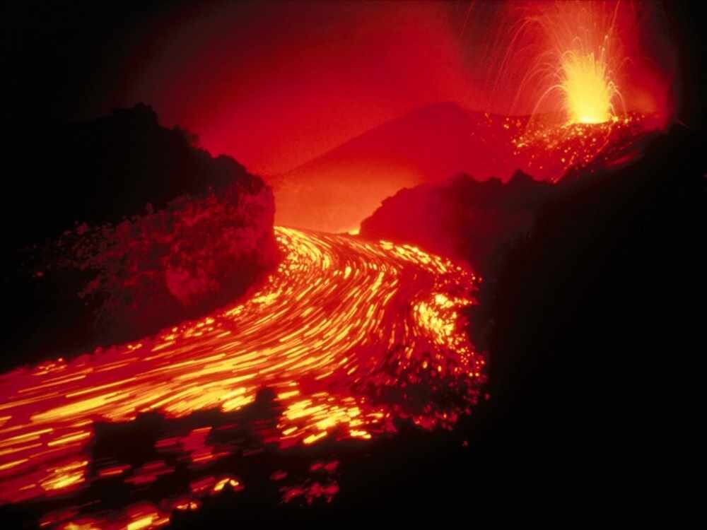 ПОТОК ЛАВЫ