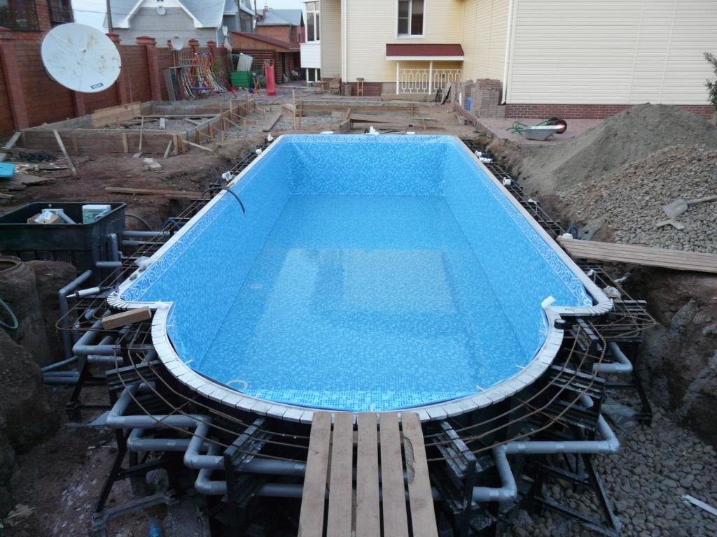 Как построить бассейн своими руками на даче