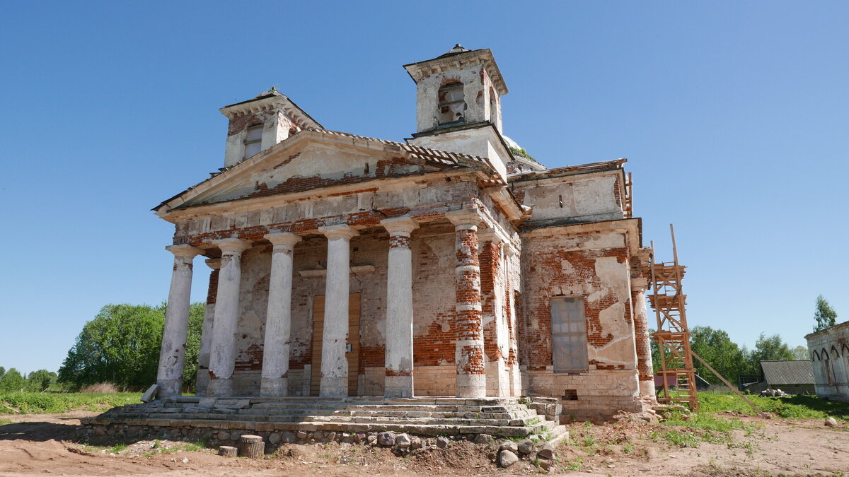 Церковь Петра и Павла, Переслегино, Тверская область. 
