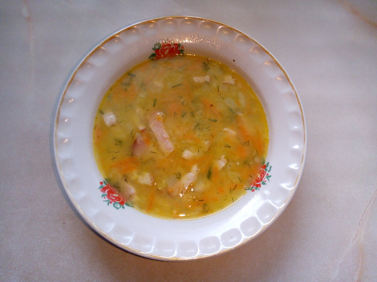 Гороховый суп с копченостями ребрышками пошаговый рецепт в кастрюле и картошкой классический с фото