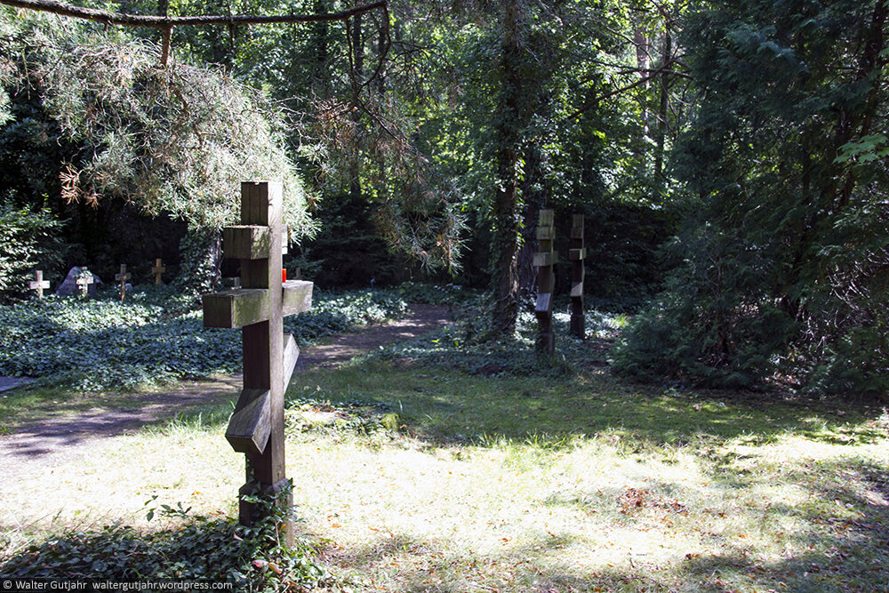 кладбище самоубийц в Грюневальде (Берлин)