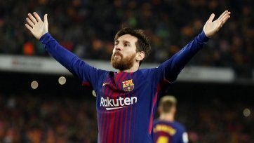 Фото: fcbarcelona.comПо версии Don Balon, аргентинец откровенно указал клубному руководству игроков, на которых стоит обратить первоочередное внимание. Одним из новичков мог бы стать голкипер «Аякса» Андре Онана. Он может заменить Яспера Силлессена, который покинет «Камп Ноу». На позиции защитника Месси видит Матейса Де Лигта из того же «Аякса».
