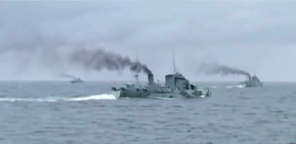 плывет конвой так сильно тянет домой