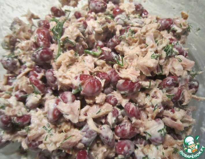 Очень вкусный и быстрый салат с оригинальным нежным вкусом.