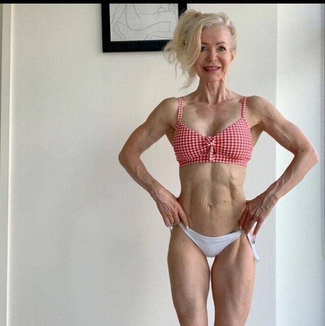 Тут Лесли 63 и она начала подготовку к очередным соренованиям