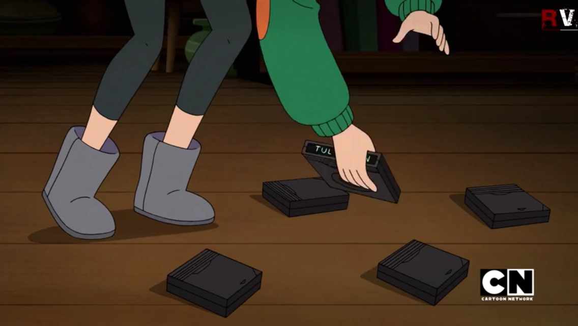 Тюлип поднимает свою кассету