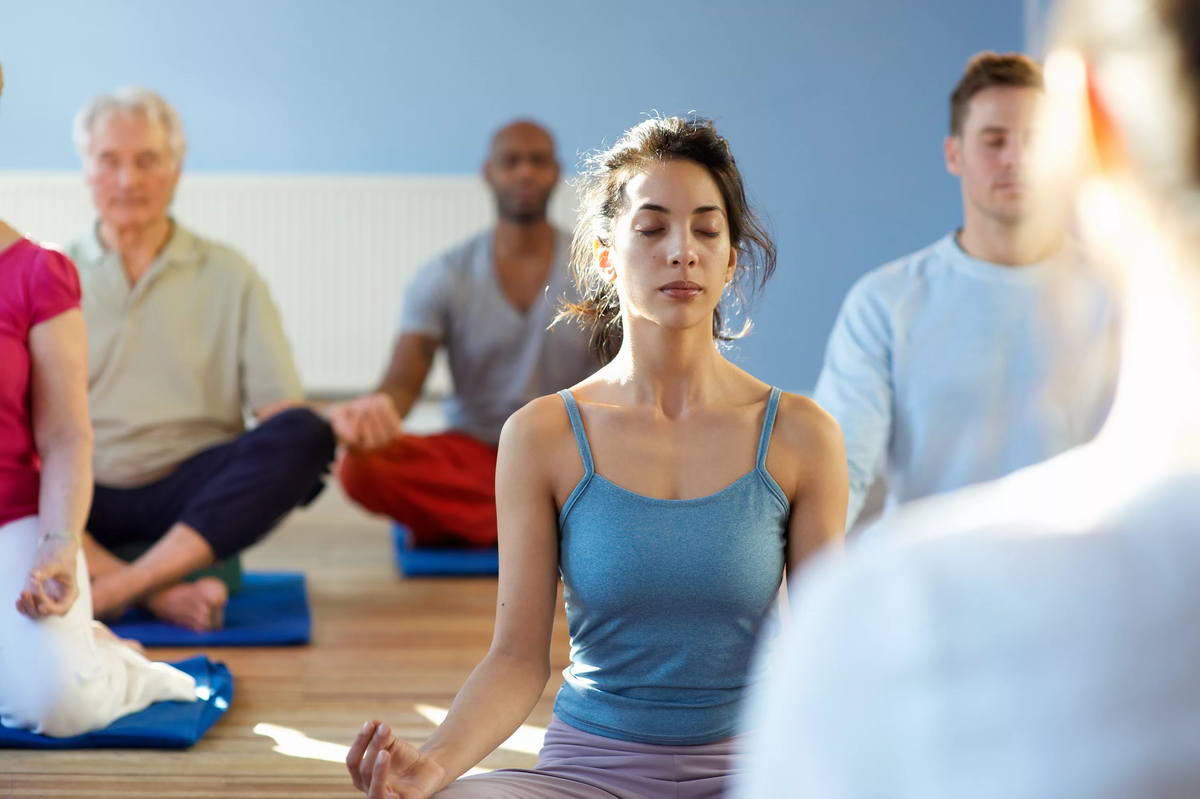 Нестандартная практика. Медитация пранаяма. Групповая медитация. Медитативные практики. Дыхательные практики в йоге.