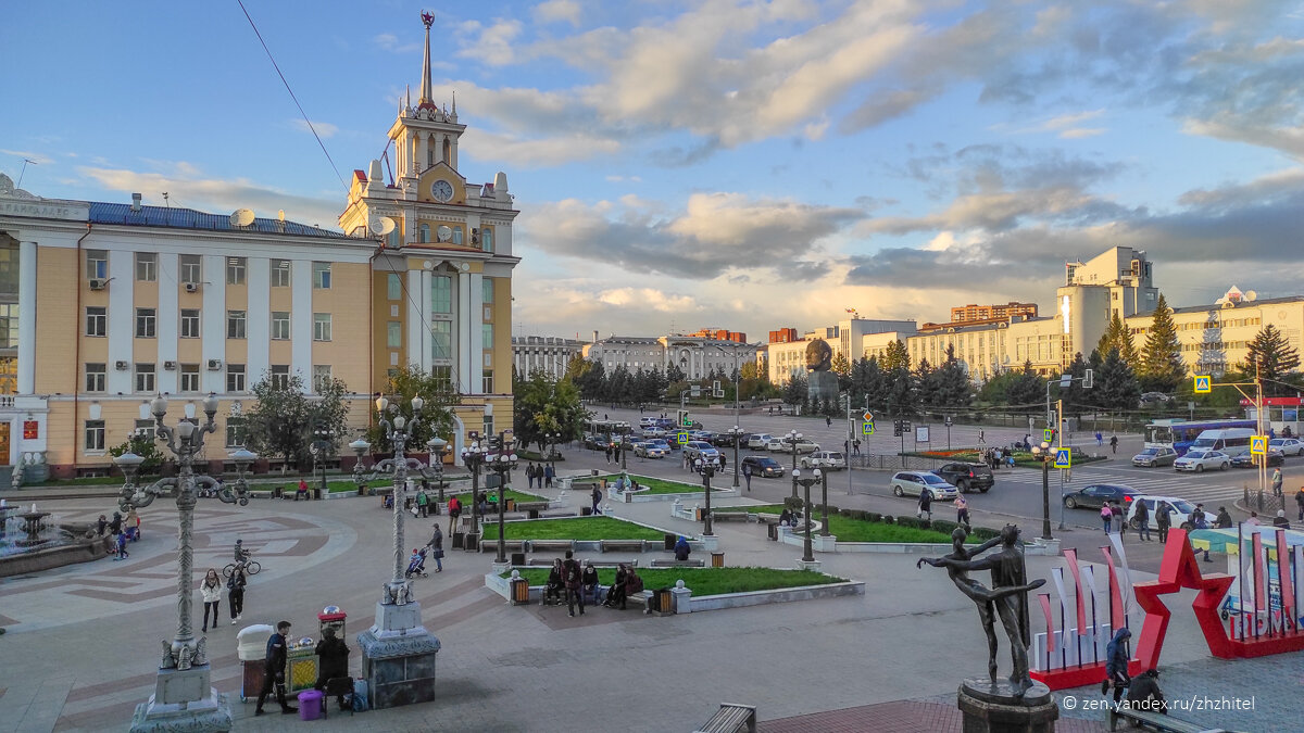 Агентства улан удэ. Сталинский Ампир Улан-Удэ. Улан Удэ красивая площадь,. Город для людей Улан-Удэ. Улан Удэ в городе покажи городе.